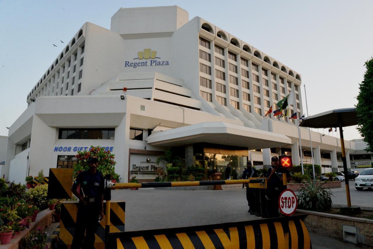 Regent Plaza Hotel & Convention Center Karachi Exterior photo